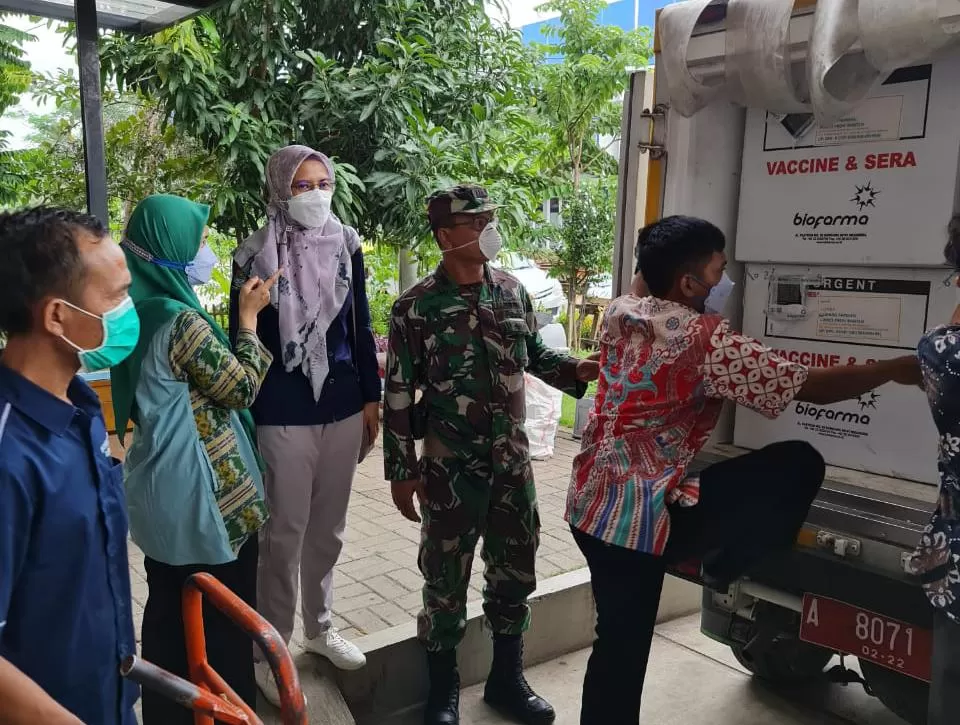Berita Banten, Berita Banten Terbaru, Berita Banten Hari ini, Berita Kabupaten Tangerang, Berita Kabupaten Tangerang Terbaru, Berita Kabupaten Tangerang Hari ini: Vaksin untuk 11.100 Orang Tiba di Kabupaten Tangerang