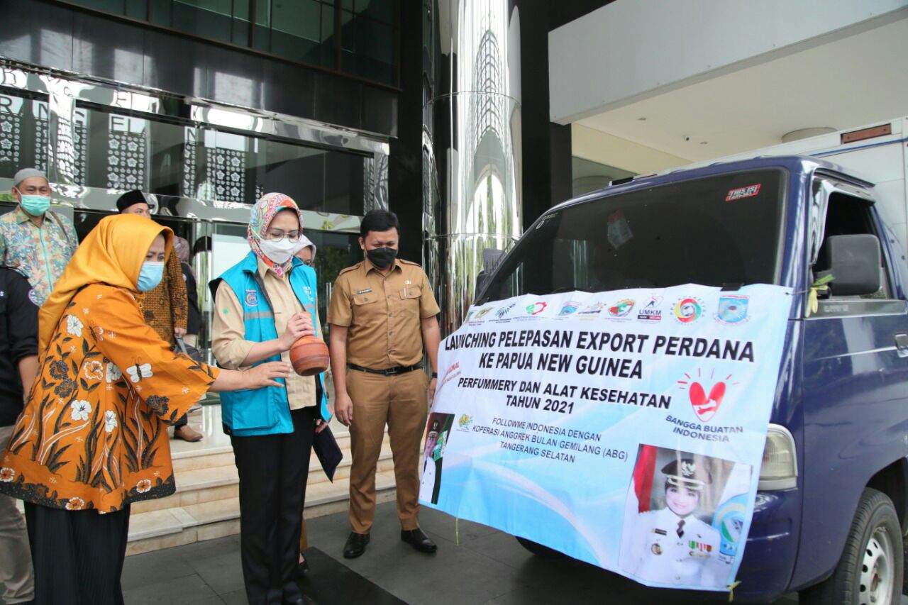 Berita Banten, Berita Tangsel Terbaru, Berita Tangsel Hari ini: Pemkot Tangsel Mendorong Ekspor Produk UMKM: Koperasi Anggrek Bulan Kirim Ekspor