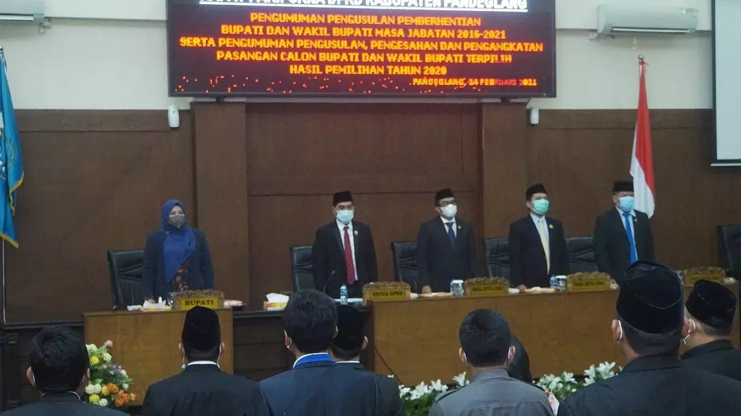 Bupati Pandeglang, Irna Narulita, Tanto Warsono, Berita Banten, Berita Banten Terbaru, Berita Banten Hari Ini, Berita Pandeglang, Berita Pandeglang Terbaru, Berita Pandeglang Hari Ini: DPRD Pandeglang Usulkan Pelantikan Bupati dan Wakil kepada Mendagri Melalui Provinsi