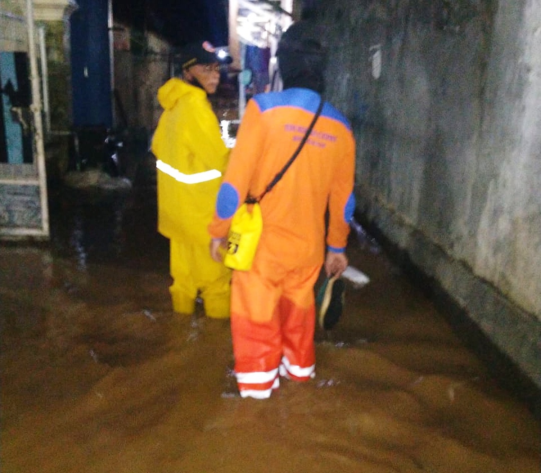 Banjir Melanda Pulomerak, Ratusan Rumah Tergenang Air