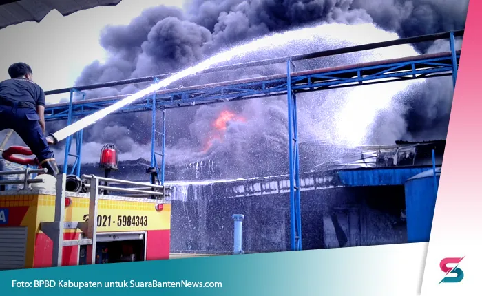 Gudang Indofood di Tangerang Terbakar