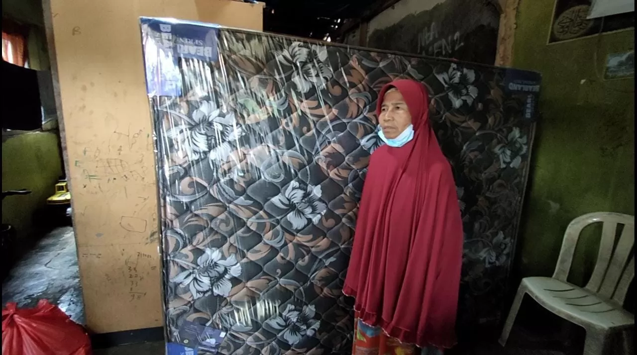 Berita Banten, Berita Banten Terbaru, Berita Banten Hari Ini, Berita Kabupaten Tangerang, Berita Kabupaten Tangerang Terbaru, Berita Kabupaten Tangerang Hari Ini: Pemkab Tangerang Berikan Bantuan 40 Buah Kasur untuk Lansia