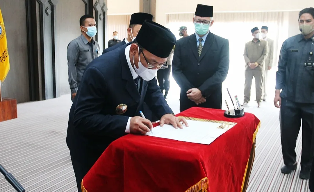 Berita Banten, Berita Banten Terbaru, Berita Banten Hari Ini, Berita Cilegon, Berita Cilegon Terbaru, Berita Cilegon Hari Ini: Maman Mauludin Resmi Dilantik Jadi Sekda Kota Cilegon
