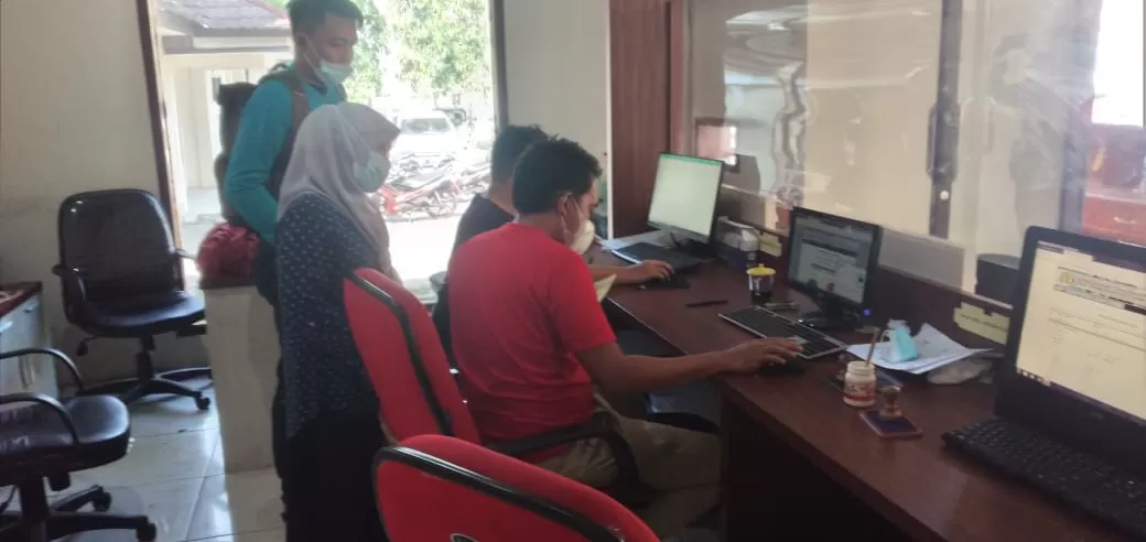 Berita Banten, Berita Banten Terbaru, Berita Banten Hari Ini, Berita Serang, Berita Serang Terbaru, Berita Serang Hari Ini: Mulai Beradaptasi, Jumlah Pembuat Kartu Kuning di Kota Serang Naik 70 Persen
