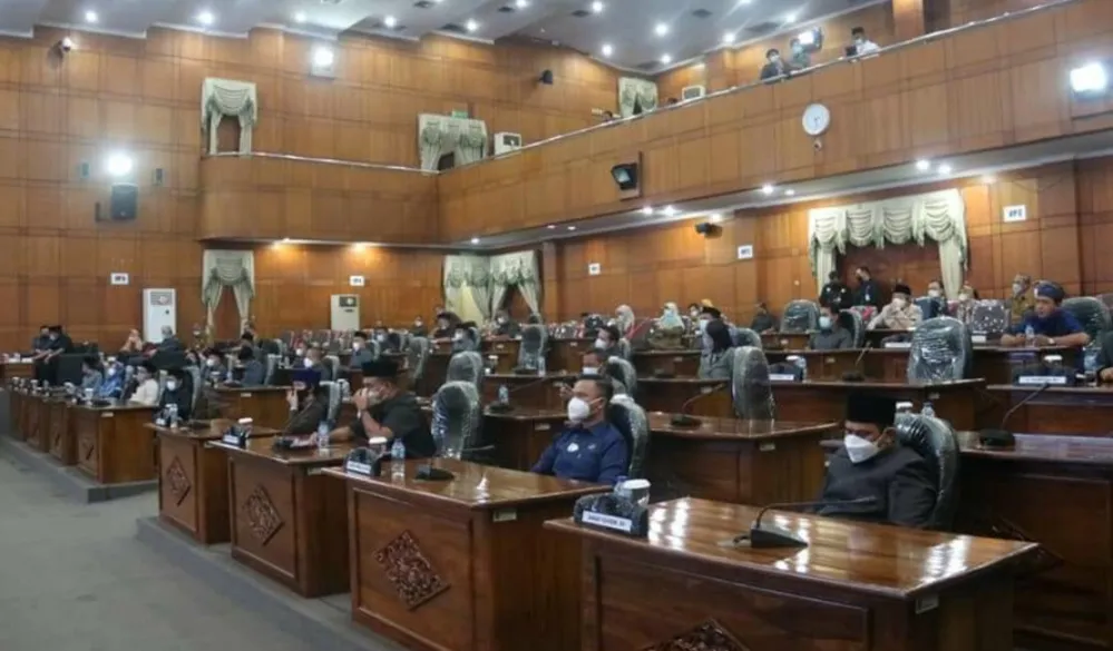 Berita Banten, Berita Banten Terbaru, Berita Banten Hari Ini, Berita Cilegon, Berita Cilegon Terbaru, Berita Cilegon Hari Ini: Redaksi “Menyepakati” Berita Acara RPJMD 2021-2026 Mengandung “Jebakan Batman”