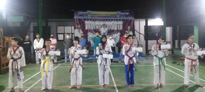 Berita Banten, Berita Banten Terbaru, Berita Banten Hari Ini, Berita Kabupaten Tangerang, Berita Kabupaten Tangerang Terbaru, Berita Kabupaten Tangerang Hari Ini: Taekwondoin Club YT-In Kabupaten Tangerang Sabet 8 Medali Perunggu