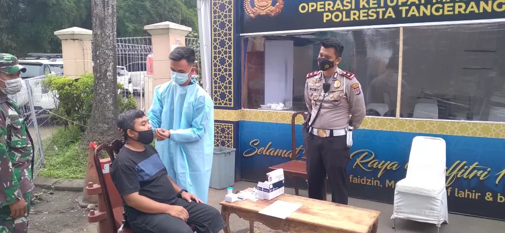 Berita Banten, Berita Banten Terbaru, Berita Banten Hari Ini, Berita Kabupaten Tangerang, Berita Kabupaten Tangerang Terbaru, Berita Kabupaten Tangerang Hari Ini: Beralasan Kondisinya Sehat dan Takut Alatnya Palsu, Ada Pemudik yang Menolak Di-swab