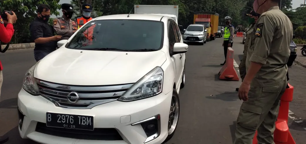 Berita Banten, Berita Banten Terbaru, Berita Banten Hari Ini, Berita Serang, Berita Serang Terbaru, Berita Serang Hari Ini: Cegah Covid-19 Pasca-Lebaran, Tes Antigen Digelar di Gerbang Tol Serang Timur