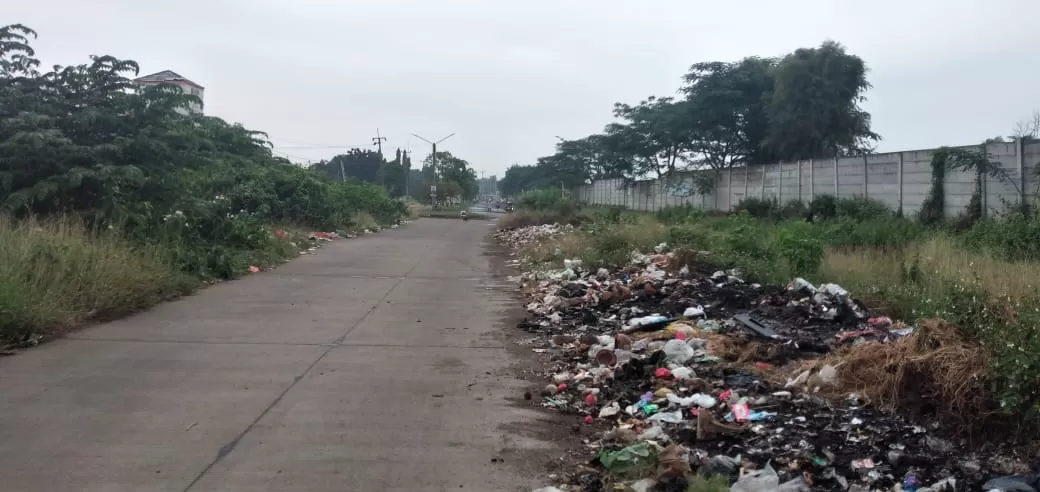 Berita Banten, Berita Banten Terbaru, Berita Banten Hari Ini, Berita Serang, Berita Serang Terbaru, Berita Serang Hari Ini: Sampah Berserakan di Jalanan Ibu Kota Banten