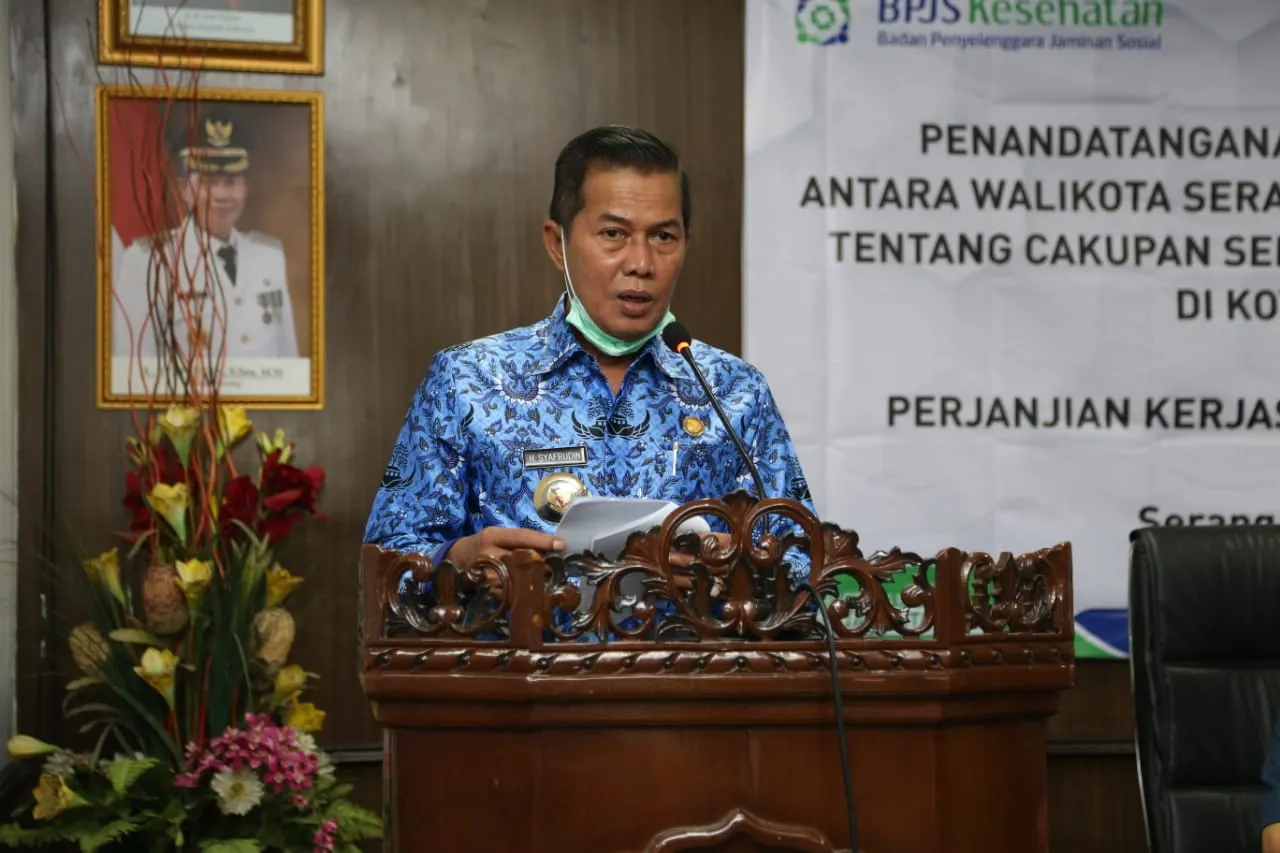 Berita Banten, Berita Banten Terbaru, Berita Banten Hari Ini, Berita Serang, Berita Serang Terbaru, Berita Serang Hari Ini: Minim Lampu Lalin, Ada Masjid di Tengah Jalan Kota Serang