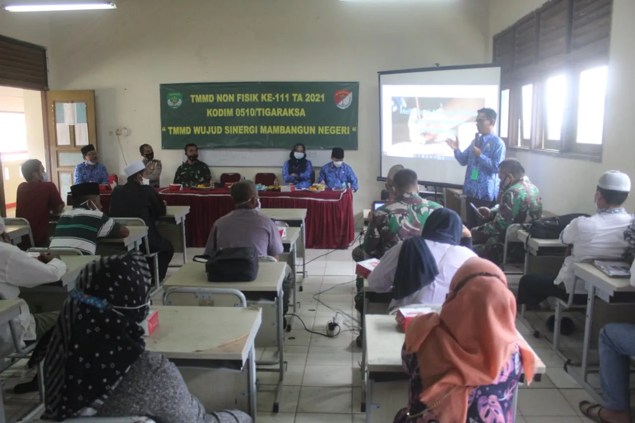 Berita Banten, Berita Banten Terbaru, Berita Banten Hari Ini, Berita Kabupaten Tangerang, Berita Kabupaten Tangerang Terbaru, Berita Kabupaten Tangerang Hari Ini: Personel TMMD Gelar Seminar Ketahanan Keluarga Bahagia