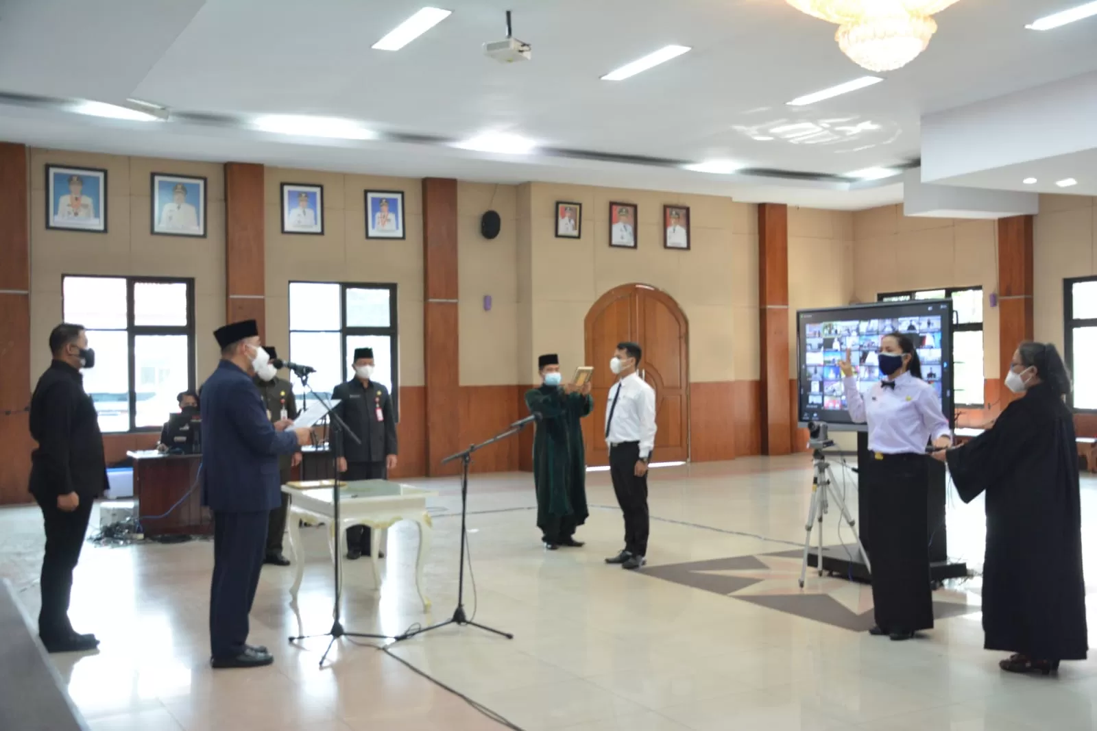 Berita Banten, Berita Banten Terbaru, Berita Banten Hari Ini, Berita Kabupaten Tangerang, Berita Kabupaten Tangerang Terbaru, Berita Kabupaten Tangerang Hari Ini: Bupati Tengerang Lantik 26 PNS Fungsional