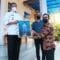 Berita Banten, Berita Banten Terbaru, Berita Banten Hari Ini, Berita Serang, Berita Serang Terbaru, Berita Serang Hari Ini: Gubernur Banten Serahkan Hadiah Sayembara Tugu Pamulang