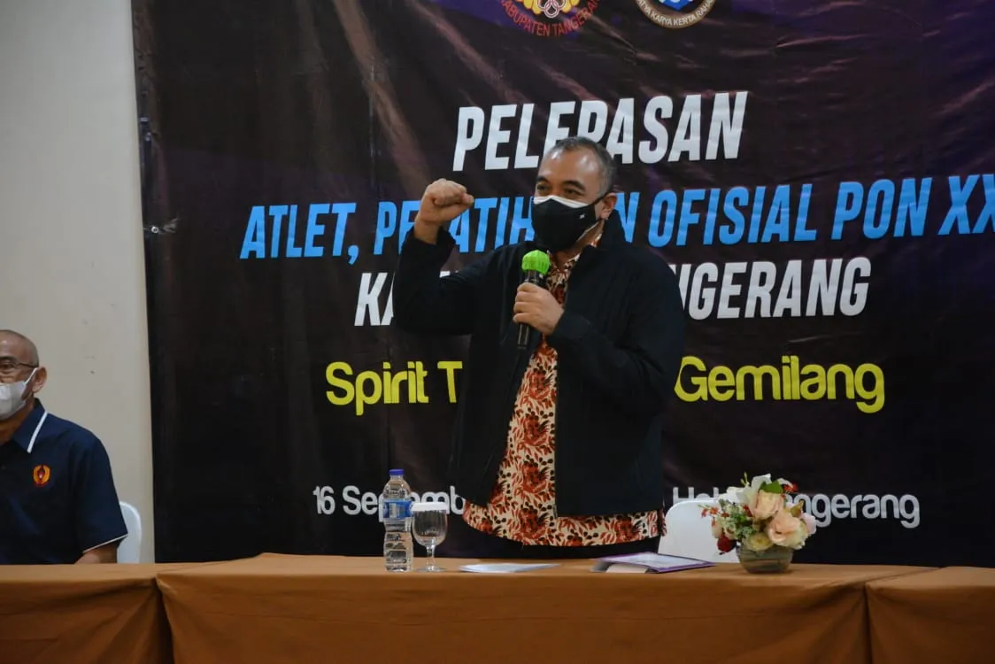 Berita Banten, Berita Banten Terbaru, Berita Banten Hari Ini, Berita Kabupaten Tangerang, Berita Kabupaten Tangerang Terbaru, Berita Kabupaten Tangerang Hari Ini: Zaki Lepas 55 Atlet Banten Asal Kab. Tangerang ke PON XX Papua