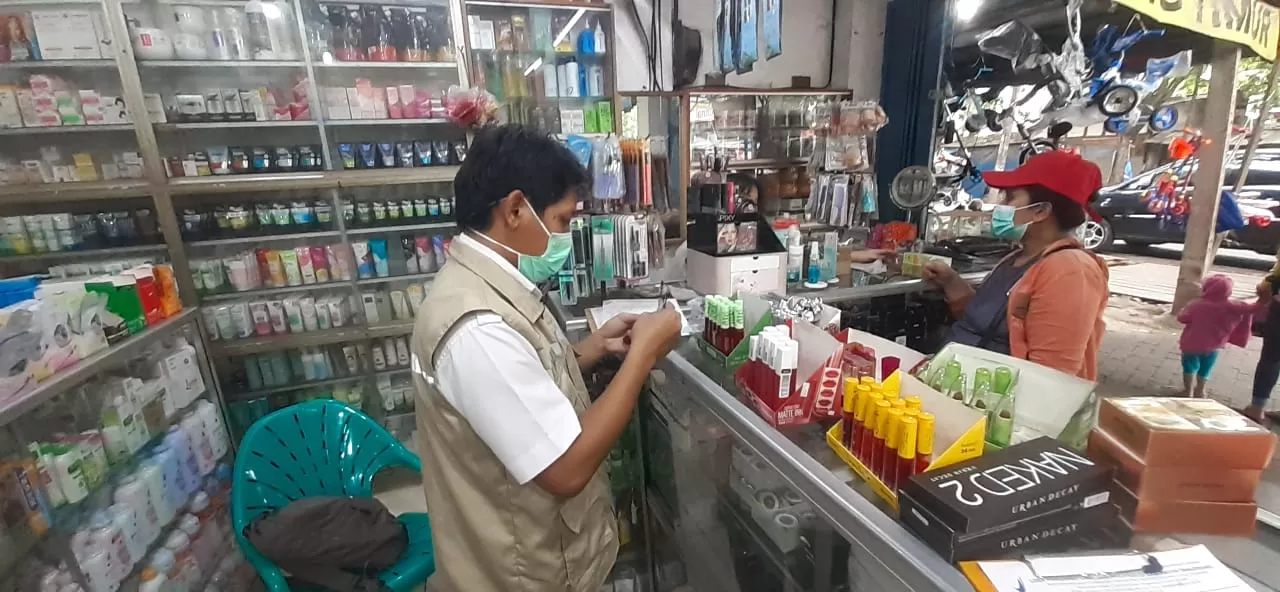 Berita Banten, Berita Banten Terbaru, Berita Banten Hari Ini, Berita Kabupaten Tangerang, Berita Kabupaten Tangerang Terbaru, Berita Kabupaten Tangerang Hari Ini: Pastikan Kosmetik yang Beredar Aman, Loka POM Kab. Tangerang Cek Pengecer di Kutabumi