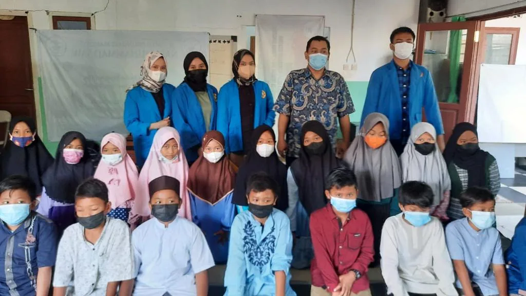 Berita Banten, Berita Banten Terbaru, Berita Banten Hari Ini, Berita Bogor, Berita Bogor Terbaru, Berita Bogor Hari Ini: Unpam Gelar Pelatihan Limbah Kertas di Parung Panjang, Bogor