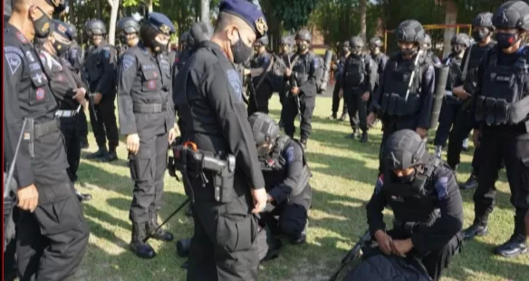 Berita Banten, Berita Banten Terbaru, Berita Banten Hari Ini, Berita Kabupaten Tangerang, Berita Kabupaten Tangerang Terbaru, Berita Kabupaten Tangerang Hari Ini: Ratusan Anggota Brimob Diterjunkan untuk Amankan Pilkades