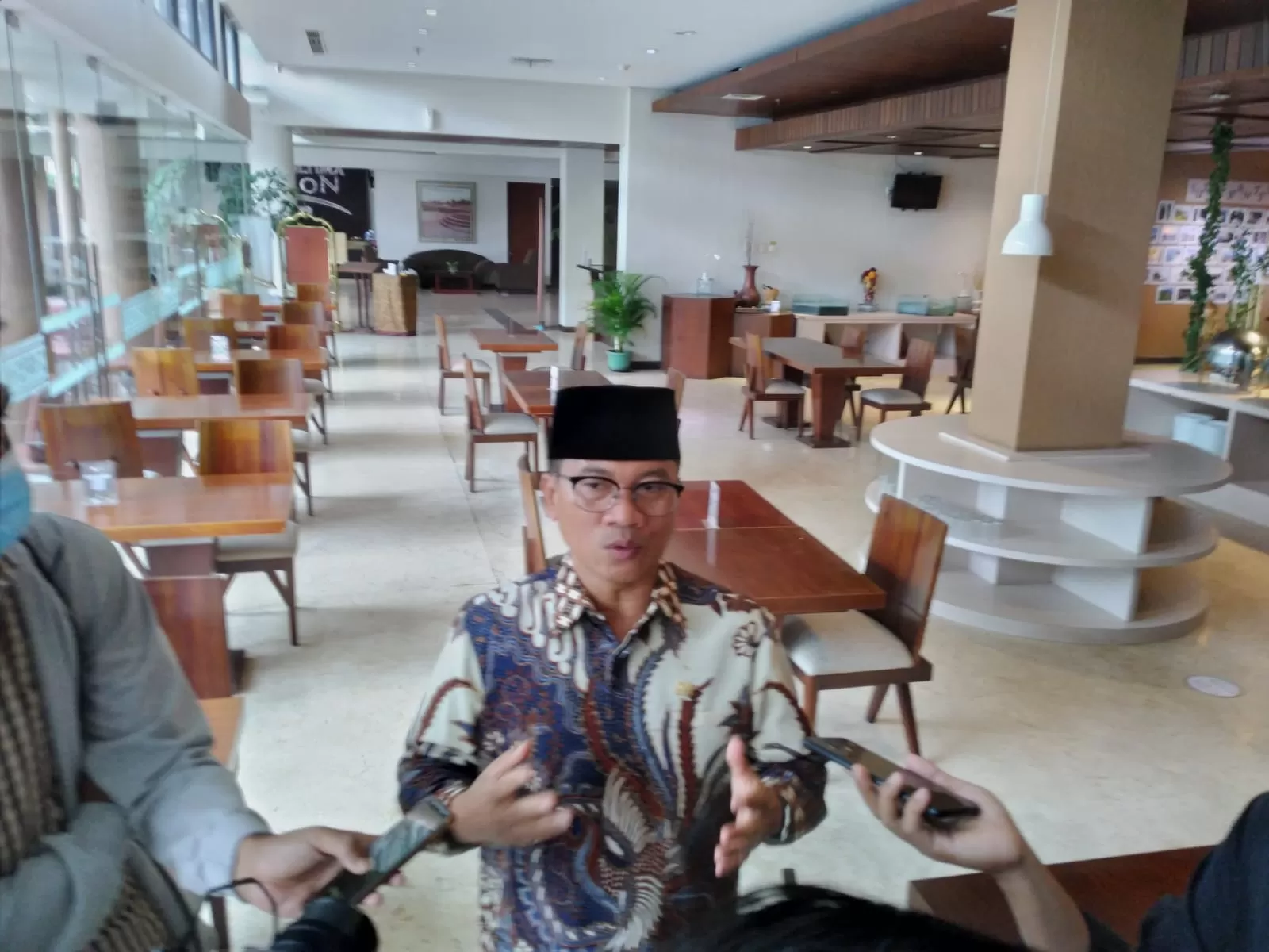 Berita Banten, Berita Banten Terbaru, Berita Banten Hari Ini, Berita Serang, Berita Serang Terbaru, Berita Serang Hari Ini: Tidak Cukup Vaksin Sinovac, Jemaah Haji Indonesia Wajib Vaksin Booster