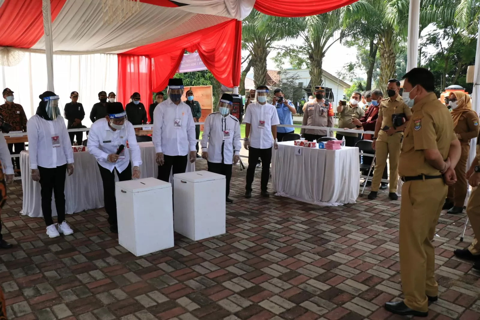 Berita Banten, Berita Banten Terbaru, Berita Banten Hari Ini, Berita Kabupaten Tangerang, Berita Kabupaten Tangerang Terbaru, Berita Kabupaten Tangerang Hari Ini: Sekda Kab. Tangerang Buka Simulasi Pilkades Serentak di Kecamatan Legok