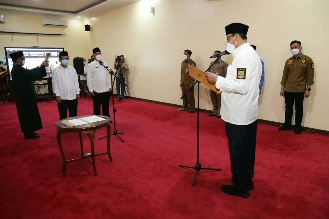 Berita Banten, Berita Banten Terbaru, Berita Banten Hari Ini, Berita Serang, Berita Serang Terbaru, Berita Serang Hari Ini: Gubernur Banten Lantik 141 Pejabat Administrasi