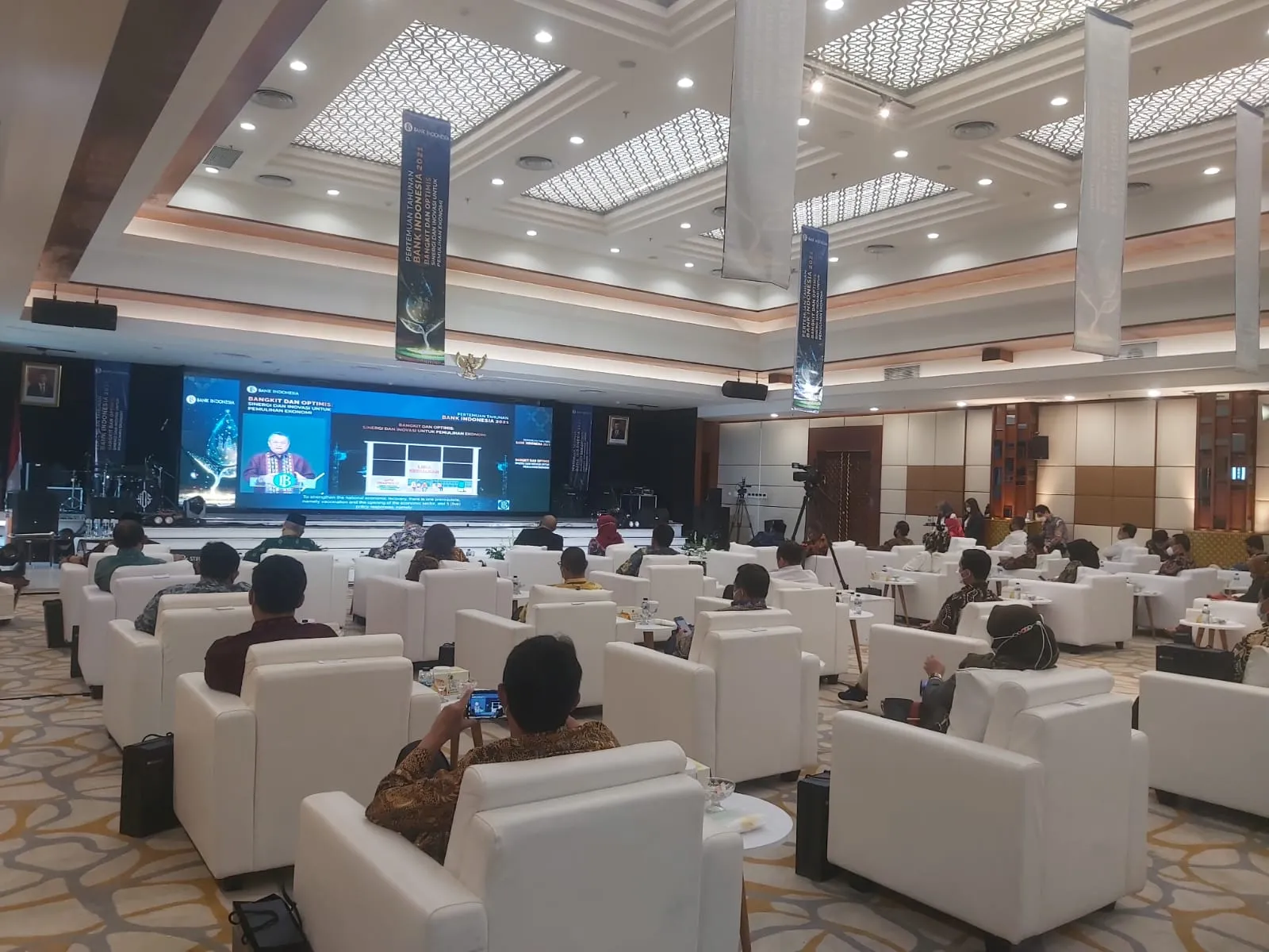 Berita, Berita Hari Ini, Berita Terbaru, Nasional, Nasional Hari Ini, Nasional Terbaru, Peristiwa, Peristiwa Hari Ini, Peristiwa Terbaru, Berita Viral, Berita Viral Hari Ini, Berita Viral Terbaru: BI Gelar PTBI 2021, Presiden Ajak Bersinergi Pulihkan Ekonomi