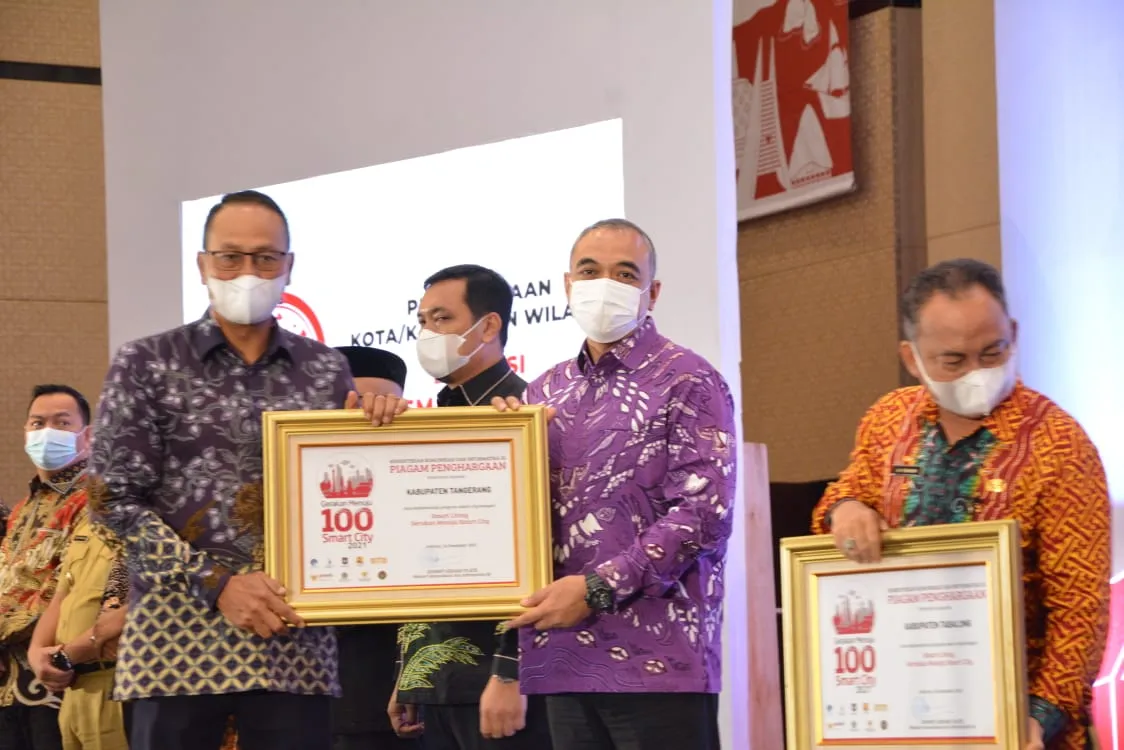 Berita Banten, Berita Banten Hari Ini, Berita Banten Terbaru, Kabupaten Tangerang, Kabupaten Tangerang Hari Ini, Kabupaten Tangerang Terbaru, Peristiwa, Peristiwa Hari Ini, Peristiwa Terbaru, Berita Viral, Berita Viral Hari Ini, Berita Viral Terbaru: Bupati Tangerang Terima Penghargaan Smart City Kategori Smart Living