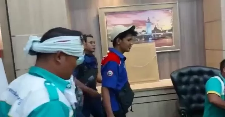 Berita Banten, Berita Banten Hari Ini, Berita Banten Terbaru, Serang, Serang Hari Ini, Serang Terbaru, Peristiwa, Peristiwa Hari Ini, Peristiwa Terbaru, Berita Viral, Berita Viral Hari Ini, Berita Viral Terbaru: Gubernur Banten Minta Polisi Tindak Tegas Pendemo Rusak Fasilitas Pemprov