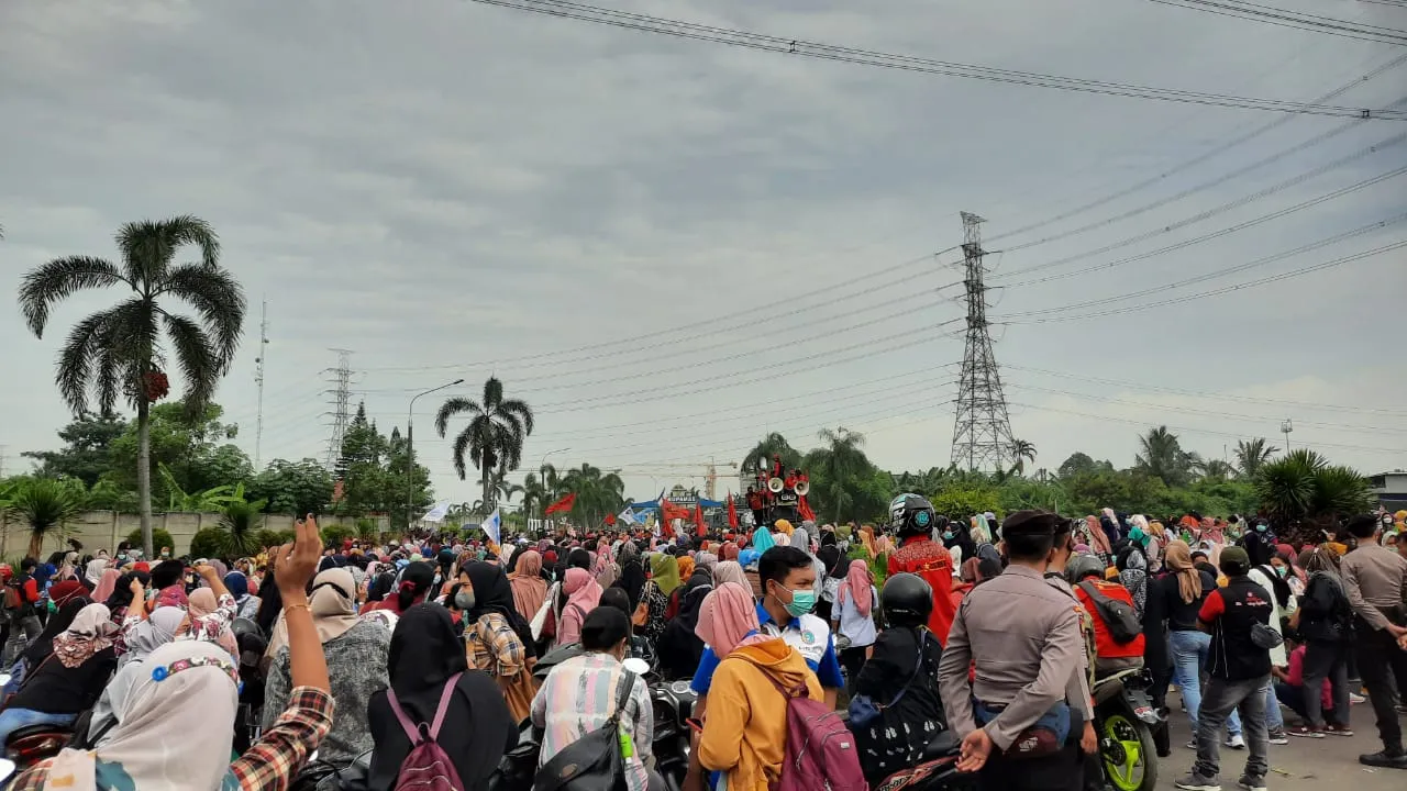Berita Banten, Berita Banten Hari Ini, Berita Banten Terbaru, Kabupaten Tangerang, Kabupaten Tangerang Hari Ini, Kabupaten Tangerang Terbaru, Peristiwa, Peristiwa Hari Ini, Peristiwa Terbaru, Berita Viral, Berita Viral Hari Ini, Berita Viral Terbaru: Ribuan Buruh Tangerang Turun ke Jalan, Bakal Geruduk KP3B