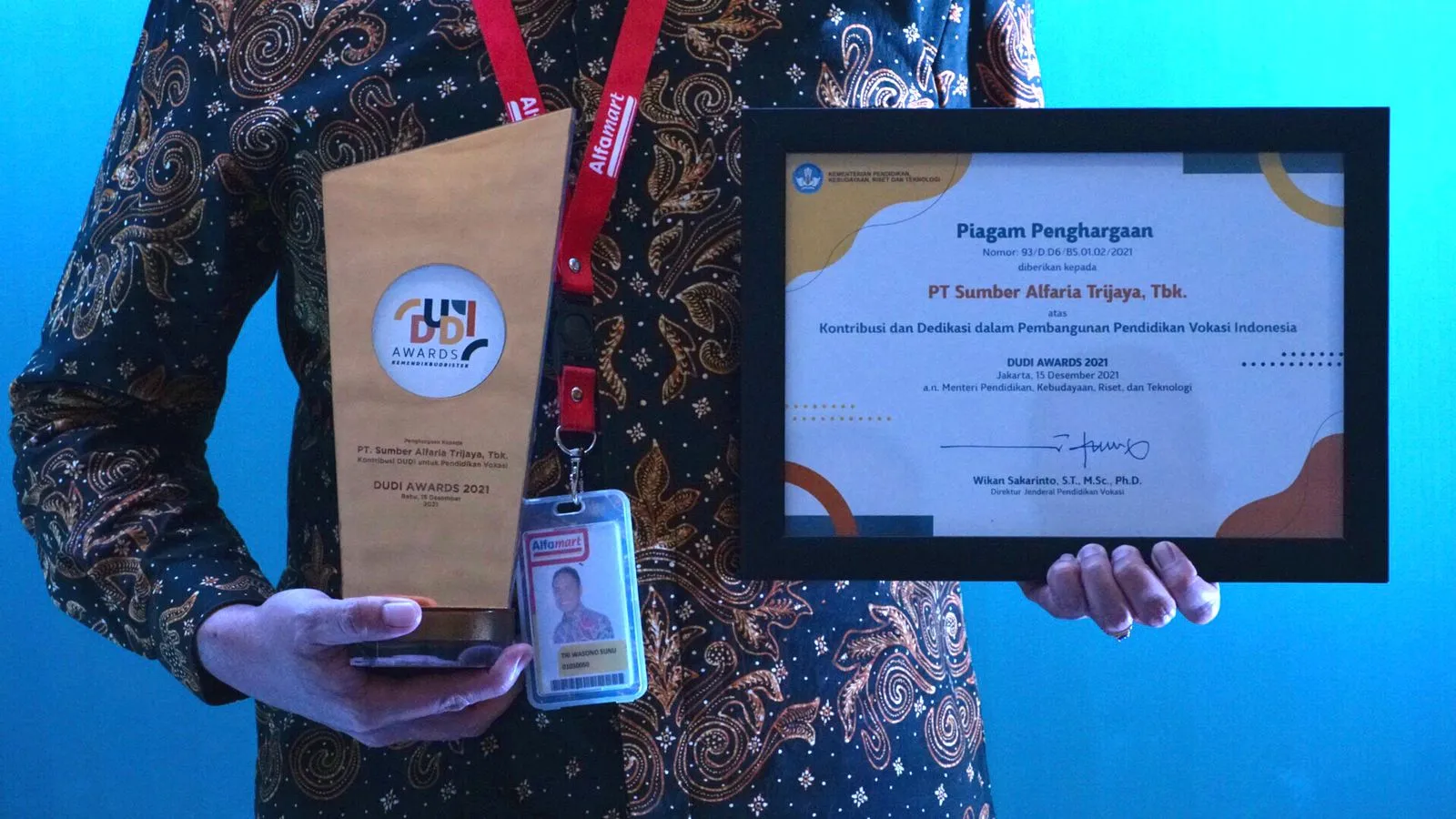 Lagi, Alfamart Class Dianugerahi Penghargaan oleh Pemerintah RI