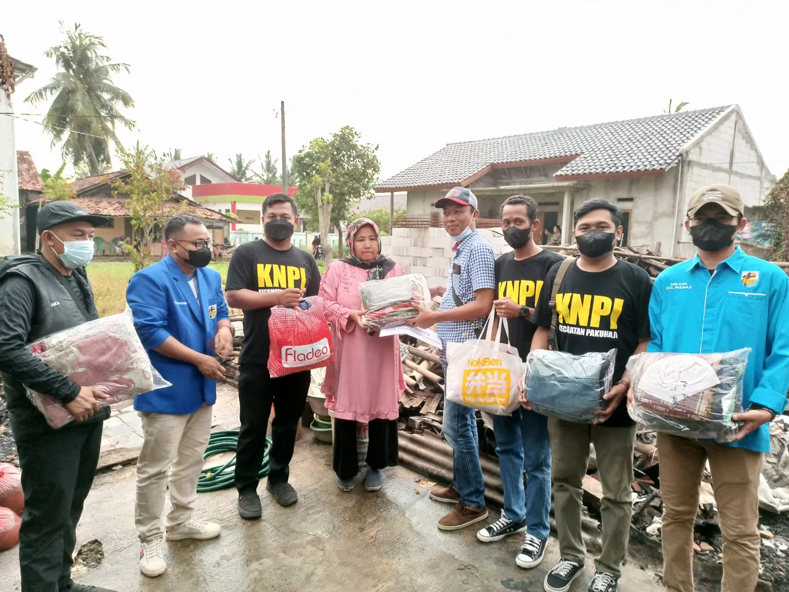KNPI Kabupaten Tangerang Beri Donasi kepada Janda Korban Kebakaran di Pakuhaji