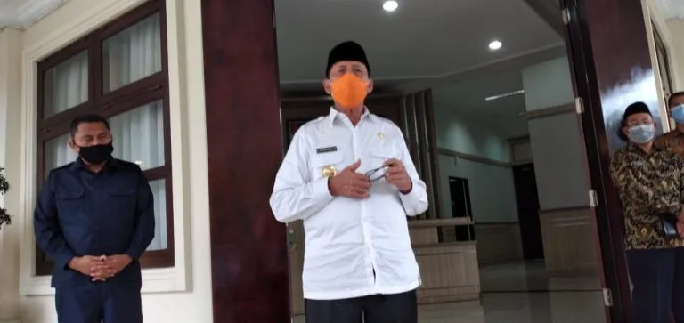 Berita Banten, Berita Banten Hari Ini, Berita Banten Terbaru, Tangerang Raya, Tangerang Raya Hari Ini, Tangerang Raya Terbaru, Peristiwa, Peristiwa Hari Ini, Peristiwa Terbaru, Berita Viral, Berita Viral Hari Ini, Berita Viral Terbaru: Masuk Zona Oranye, PTM Jenjang SMA di Tangerang Raya Dihentikan