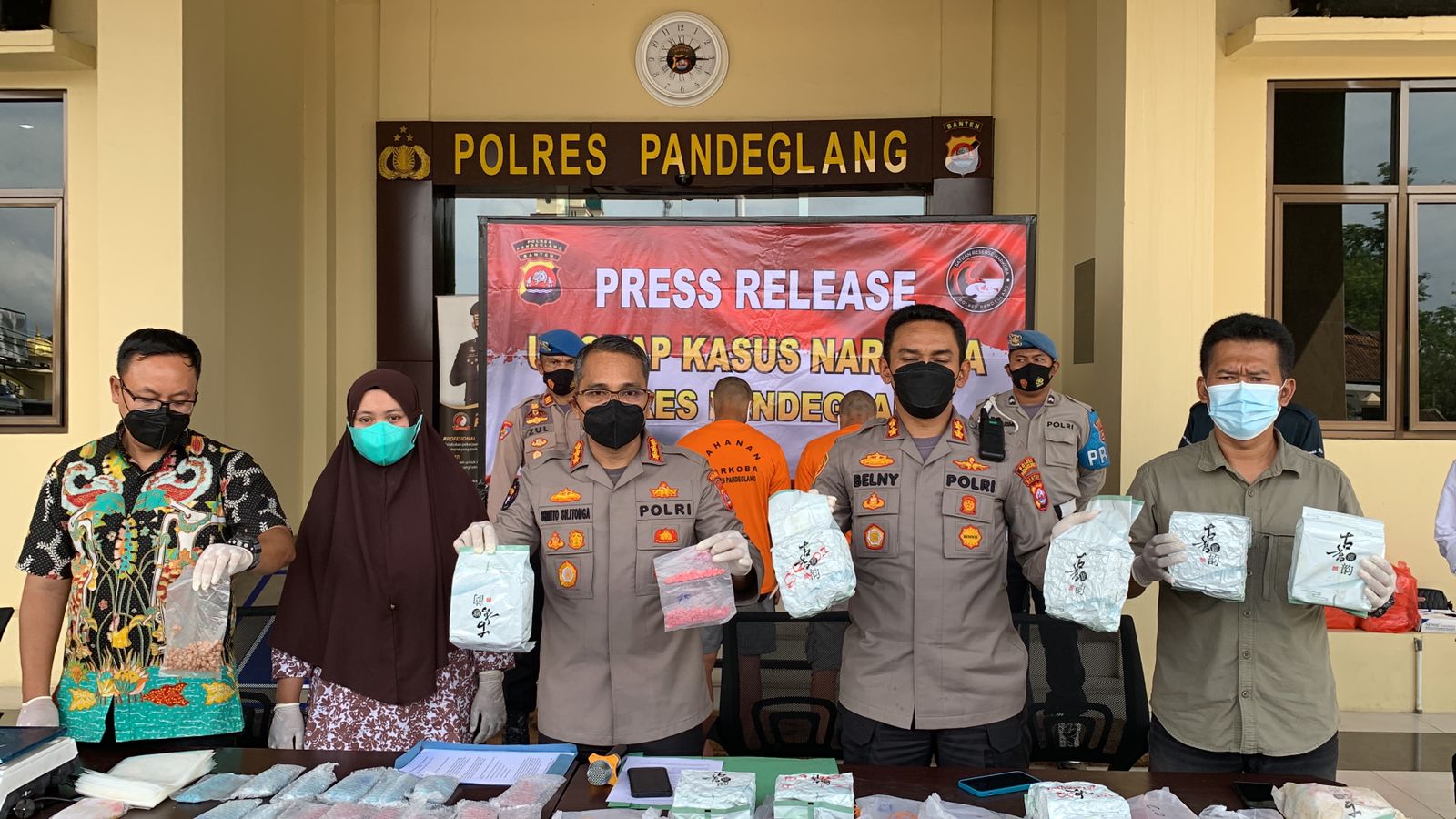 Polisi Temukan Sabu 9 Kg di Rumah Adik Salah Satu Tersangka Penyelundupan Narkoba di Pantai Pandeglang