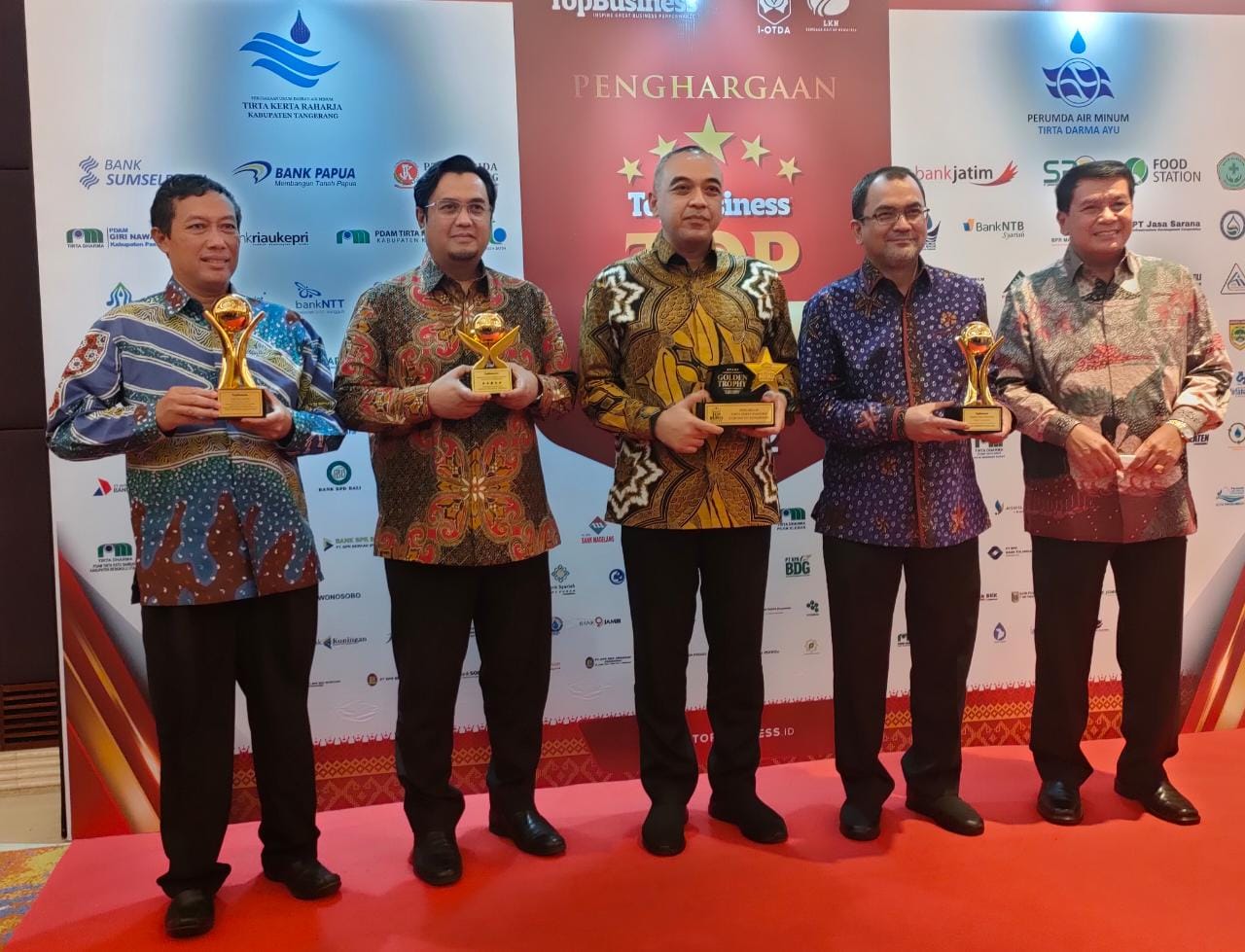Perumdam TKR Kabupaten Tangerang Semakin Gemilang, Tiga Kali Boyong Juara 1 TOP BUMD se-Indonesia