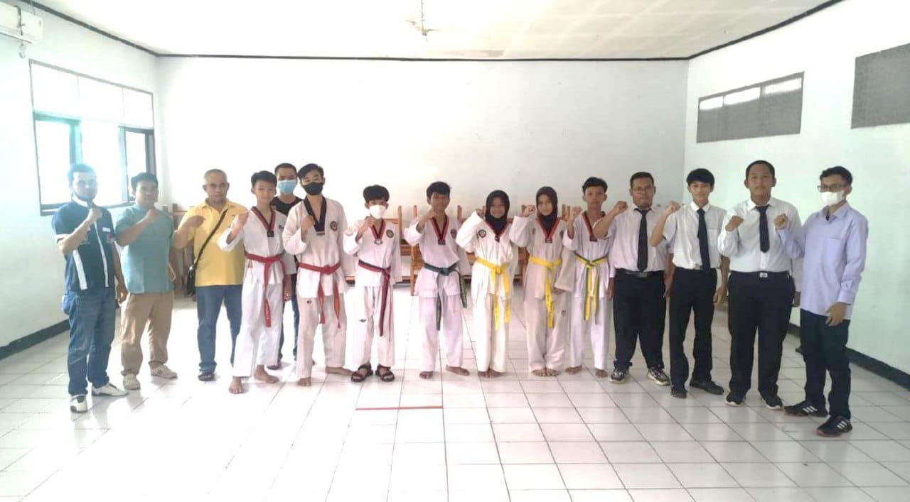 4 Atlet Taekwondo Gugus 1 Kantongi Tiket Menuju KOSN SMP Kabupaten Tangerang
