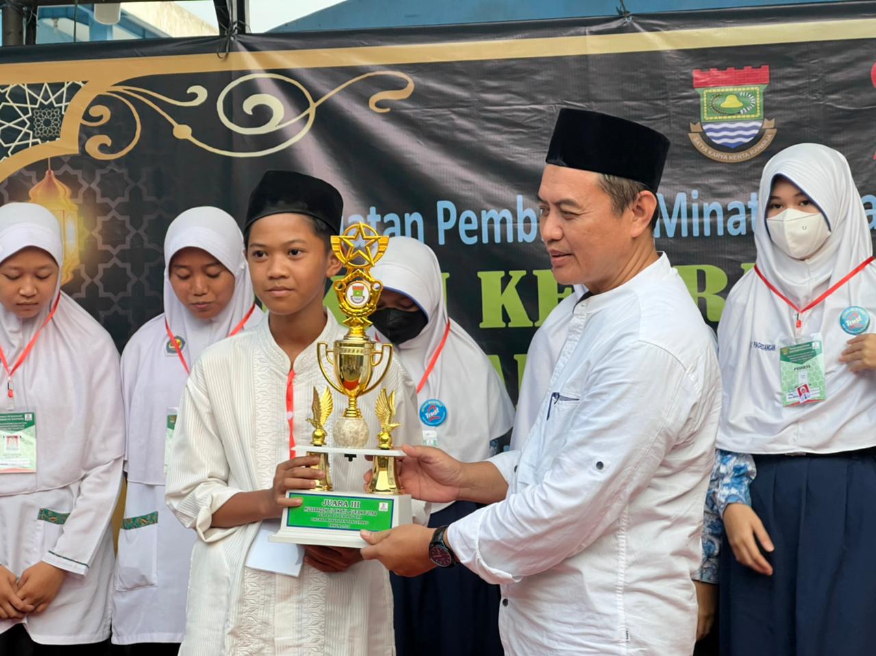 Tingkatkan Kreativitas Siswa, Disdik Kabupaten Tangerang Gelar FLS2N dan PENTAS PAI Jenjang SMP