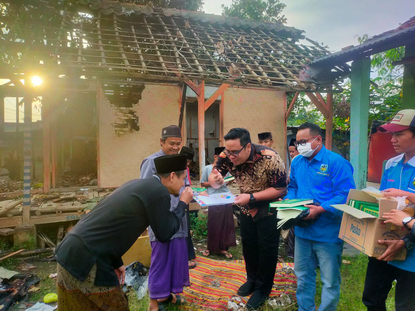 Hari Santri, KNPI Kabupaten Tangerang Bantu Santri Korban Kebakaran