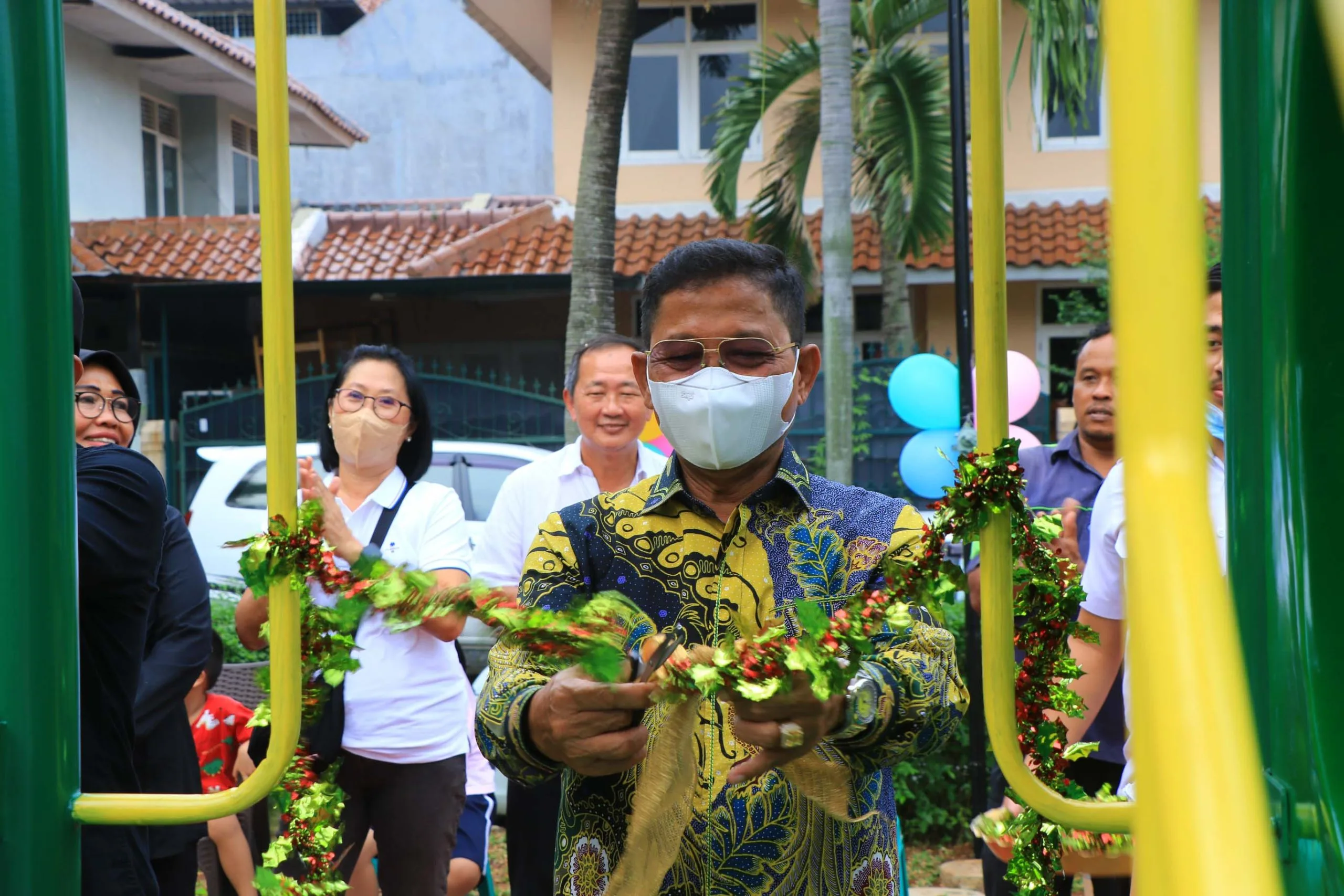 Sachrudin Resmikan Taman Bermain Ceria Hasil Swadaya Warga