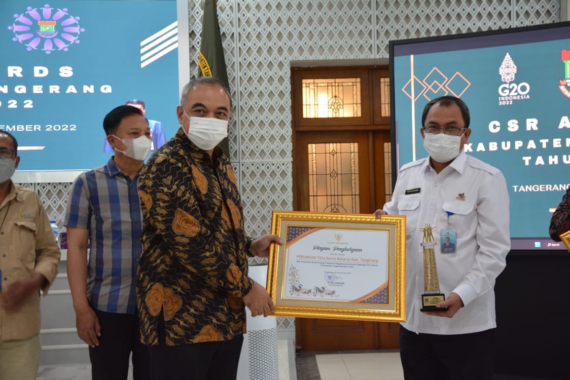 Perumdam TKR Sabet CSR Awards Bupati Tangerang