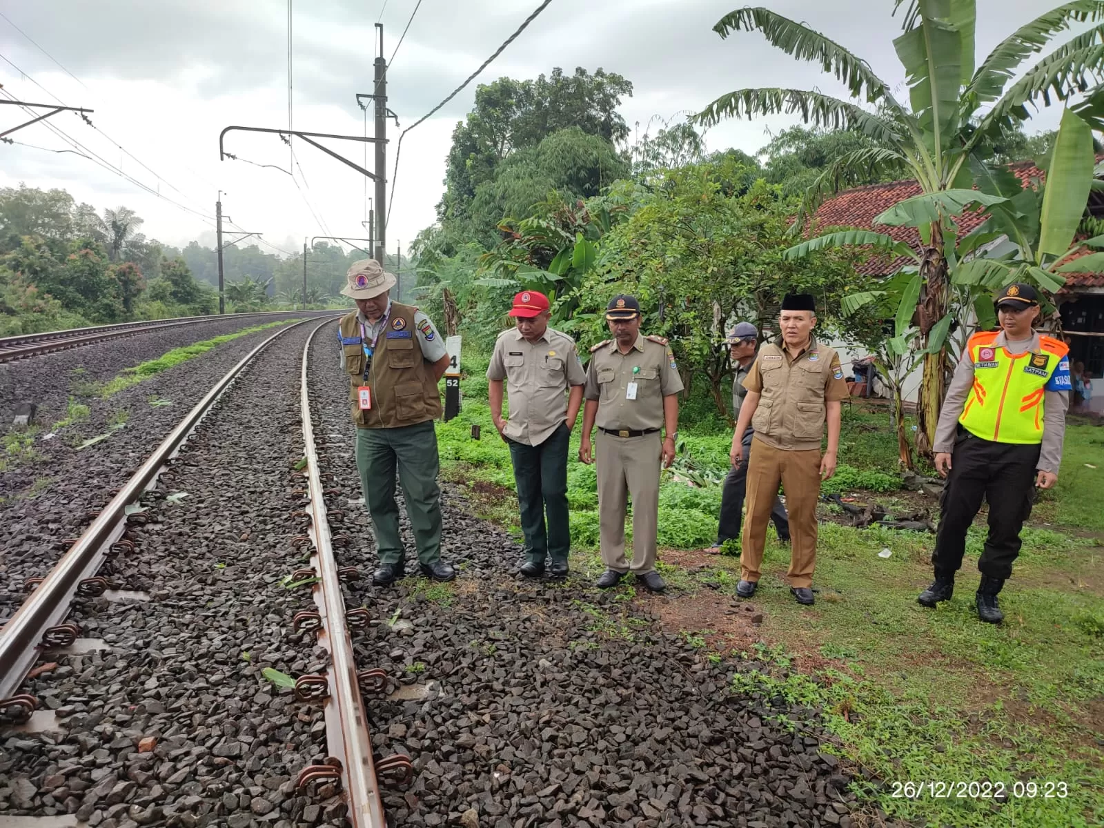 Dipanggil Ibu, Remaja di Jambe Tewas Tersambar Kereta
