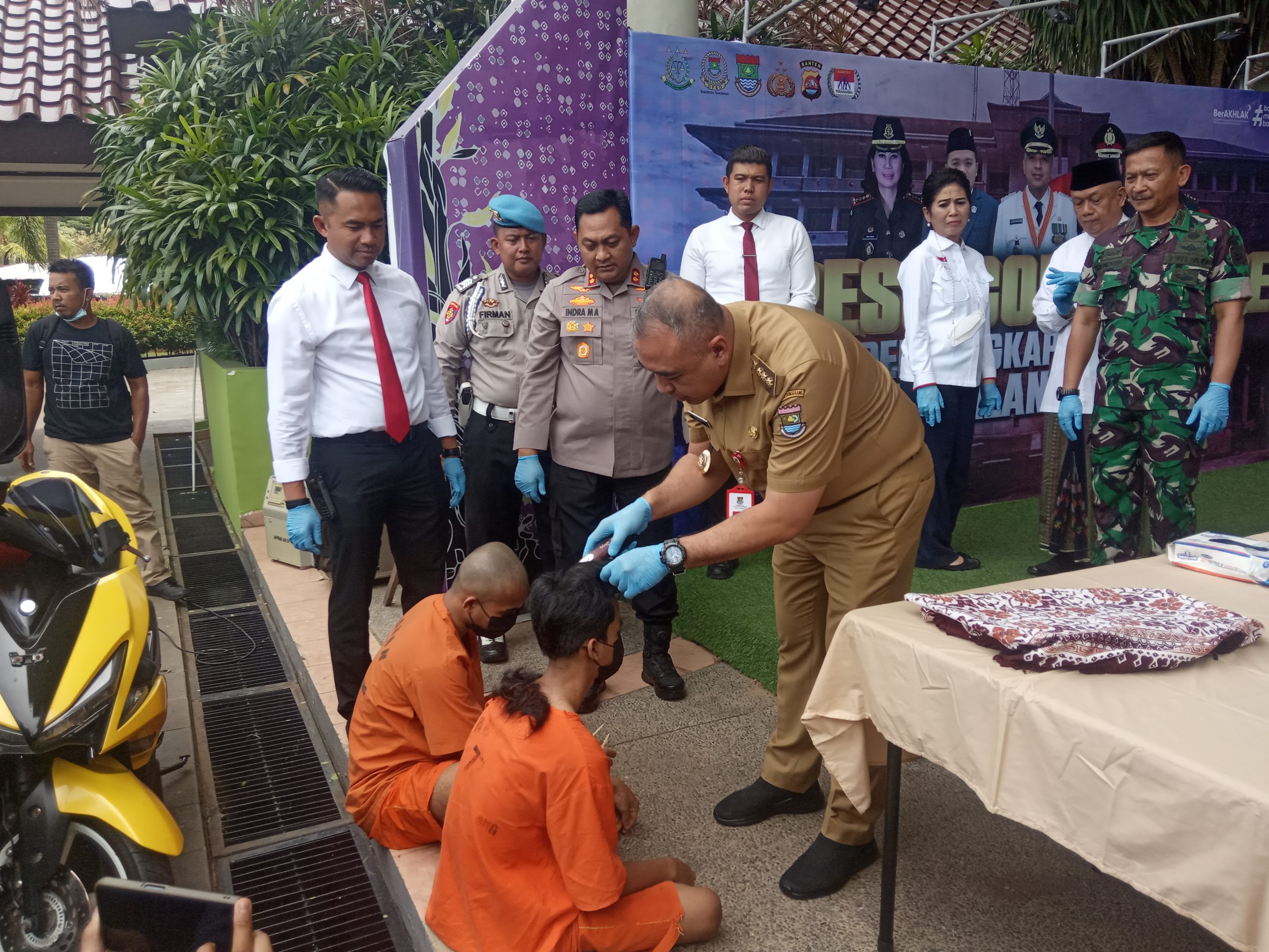 Ditangkap Polisi, Puluhan Gengster di Kabupaten Tangerang Digunduli