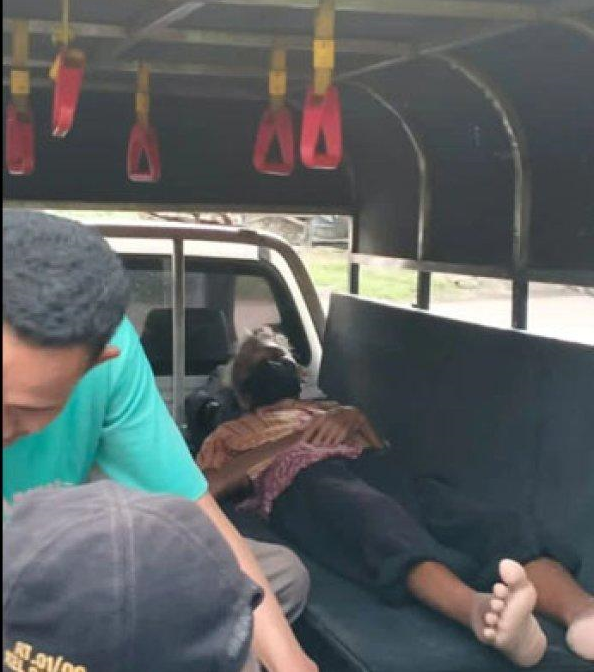 Tega! Kakek Lumpuh Diduga Dibuang Keluarga di Tangerang