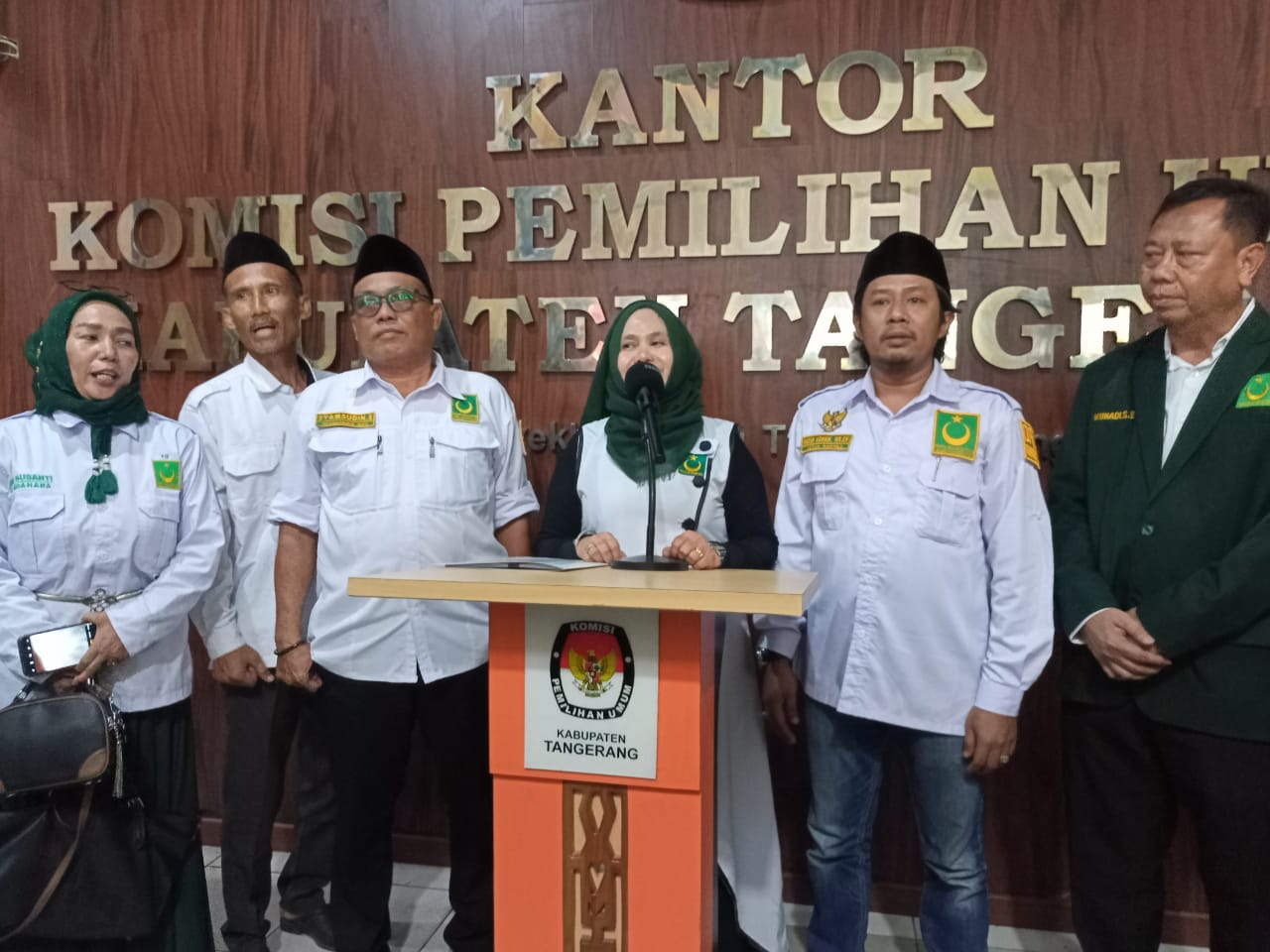 Bawa Pesilat ke KPU, PBB Kabupaten Tangerang Targetkan Satu Fraksi