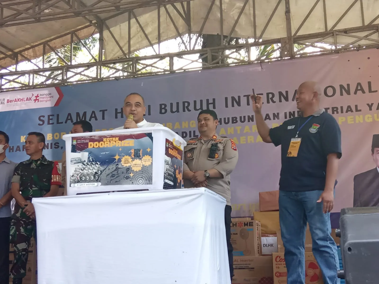 Perayaan Hari Buruh, Bupati Tangerang Gelar Lomba Mancing Hingga Doorprize