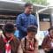 Dinas Perpusip Kenalkan Literasi Baca Masyarakat lewat Kegiatan Budaya KABUPATEN TANGERANG (SBN) - Dinas Perpustakaan dan Arsip (Perpusip) mengenalkan literasi baca bagi masyarakat lewat kegiatan budaya. Hal itu dilakukan pada peringatan Hari Bumi dan Hari Tari tahun 2023 yang diselenggarakan Manajemen Sanggar Karina Tigaraksa Tangerang di Kecamatan Tigaraksa, Sabtu 20 Mei 2023. Kegiatan ini dimanfaatkan Dinas Perpustakaan untuk mendekatkan bahan bacaan kepada masyarakat serta meningkatkan literasi bacaan masyarakat. Kegiatan ini juga dihadiri oleh siswa-siswi SD. Pustakawan Ahli Pertama pada Dinas Perpustakaan dan Arsip Kabupaten Tangerang Enjat Sudrajat, mengatakan melalui kegiatan seperti ini bisa dimanfaatkan untuk meningkatkan budaya baca masyarakat. “Dalam kegiatan ini kami membawa layanan perpustakaan keliling, layanan story telling dan layanan bedah buku ilmu terapan membuat makanan olahan dari bahan ayam. Alhamdulillah antusiasnya bagus” ujar Enjat Sudrajat. Dia berharap, dengan adanya pelayanan seperti ini minat baca masyarakat bisa semakin meningkat dan membudaya. Sementara itu, Pembina SD Permata Aulia, Arrival Nur Ilahi, mengatakan bahwa dengan adanya perpustakaan keliling sangat penting untuk para siswa-siswi karena buku adalah jendela kehidupan dan dari buku kita belajar banyak hal. “Kami berharap tentunya kepada perpustakaan keliling bisa menambah unit untuk keliling setiap Kecamatan atau desa supaya mereka bisa merasakan pelayanan perpustakaan keliling,” tegasnya.
