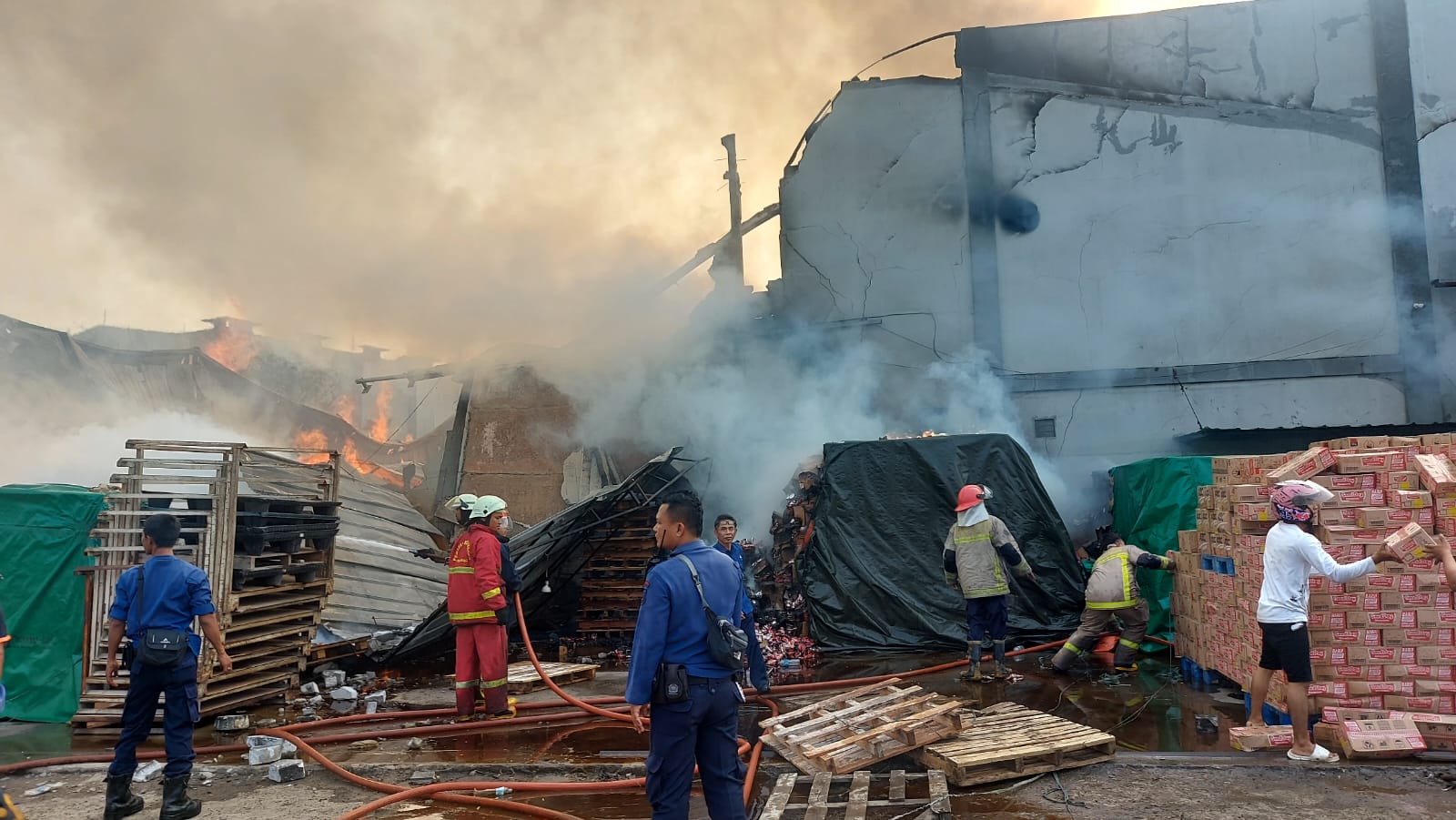 Gudang Kopi Kapal Api di Cikupa Ludes Terbakar
