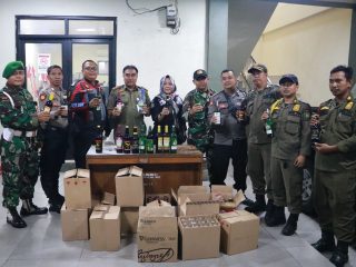 Ratusan Botol Miras Diamankan Satpol PP Kota Tangerang