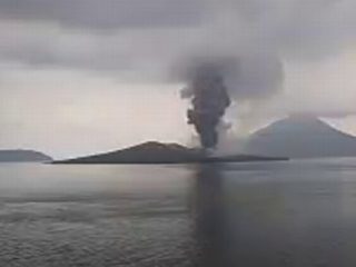 Gunung Anak Krakatau Erupsi, Masyarakat Diimbau Tidak Mendekat