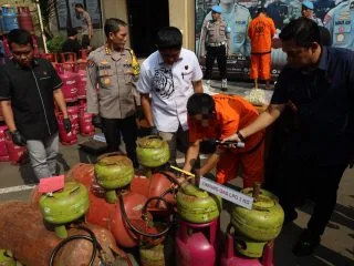 Polda Banten Bongkar Praktik Oplosan Gas Bersubsidi, Keuntungan Capai Rp13 Juta Perhari