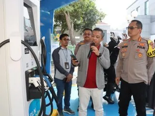 Polresta Tangerang Resmikan Stasiun Pengisian Kendaraan Listrik, Kapolres: Boleh Dimanfaatkan Seluruh Masyarakat