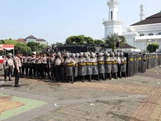 2.000 Personel Polda Banten Gelar Simulasi Pengamanan Pilkada 